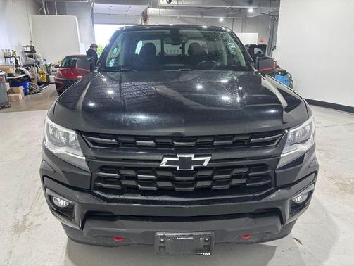 Black 2022 Chevrolet Colorado LT