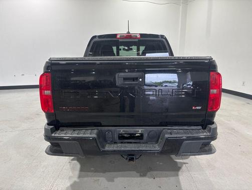 Black 2022 Chevrolet Colorado LT