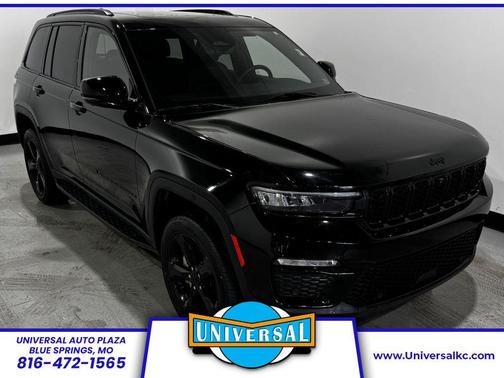 Diamond Black Crystal Pearlcoat 2024 Jeep Grand Cherokee Limited SUV