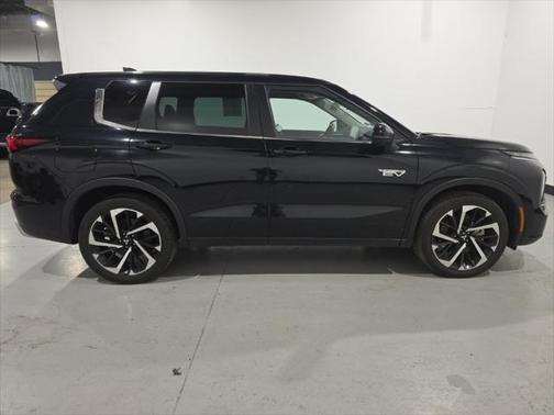 2023 Mitsubishi Outlander PHEV SE S-AWC