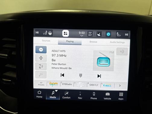 Diamond Black Crystal Pearlcoat 2022 RAM 1500 Big Horn/Lone Star