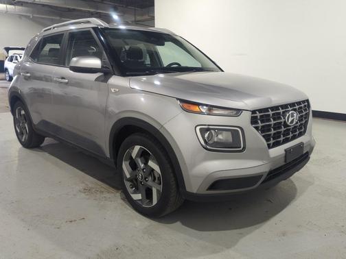 2023 Hyundai VENUE SEL