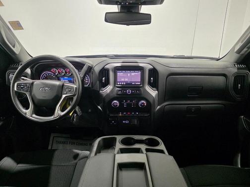 2022 Chevrolet Silverado 1500 Custom Trail Boss