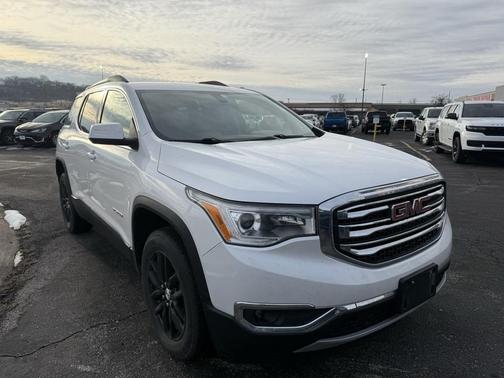 2019 GMC Acadia SLT-1
