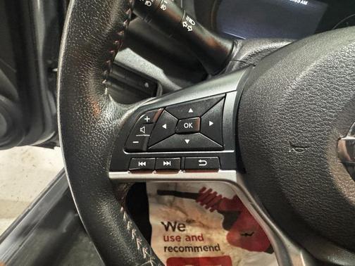 2021 Nissan Kicks SR