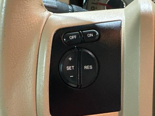 2011 Ford Expedition XLT