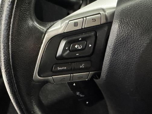 Ice Silver Metallic 2016 Subaru Forester 2.5i Premium