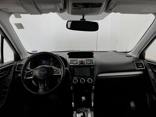 Ice Silver Metallic 2016 Subaru Forester 2.5i Premium