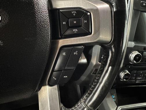 White Platinum Metallic Tri-Coat 2017 Ford F-250 Platinum