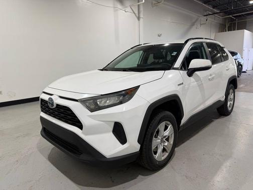 Super White 2021 Toyota RAV4 Hybrid LE