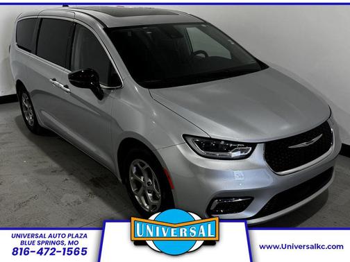 Silver Mist Clearcoat 2024 Chrysler Pacifica Limited
