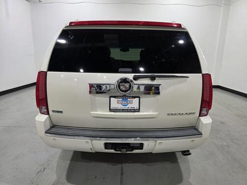 2010 Cadillac Escalade Premium