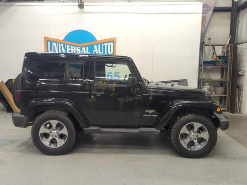 2018 Jeep Wrangler JK Sahara