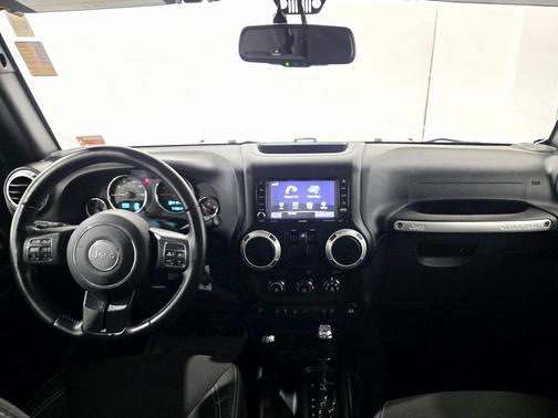 2018 Jeep Wrangler JK Sahara