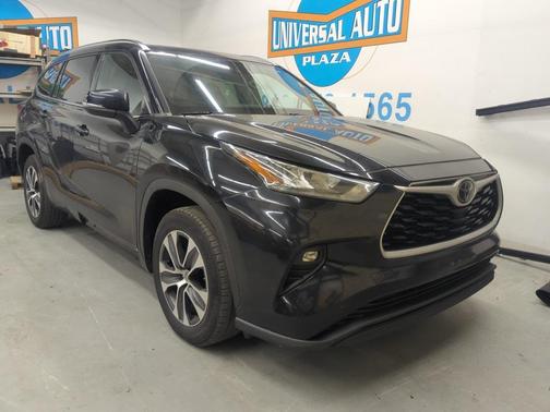2020 Toyota Highlander XLE