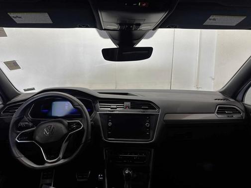 White Pearl 2022 Volkswagen Tiguan 2.0T SE R-Line Black