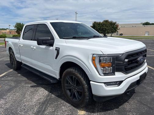White 2021 Ford F-150 XLT