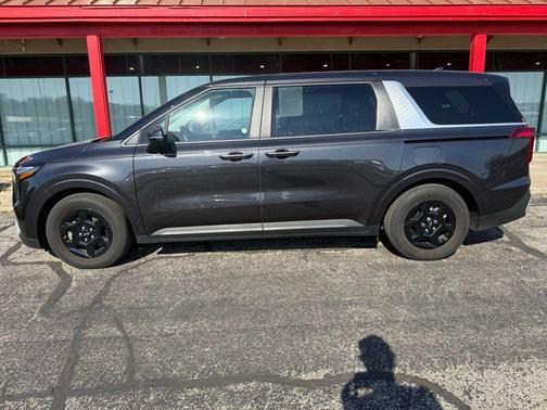 Panthera Metal 2025 Kia Carnival LXS