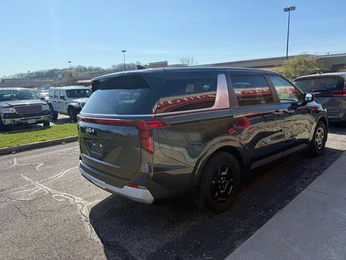 Panthera Metal 2025 Kia Carnival LXS