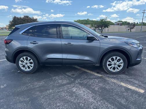 Carbonized Gray Metallic 2024 Ford Escape Active