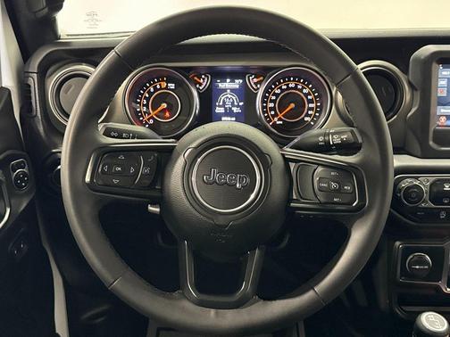 2023 Jeep Gladiator Sport S