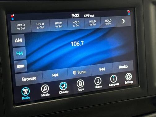 2021 Chrysler Voyager LXI