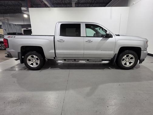 2017 Chevrolet Silverado 1500 2LT
