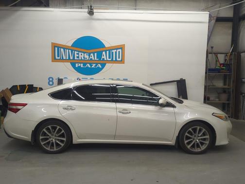2014 Toyota Avalon XLE