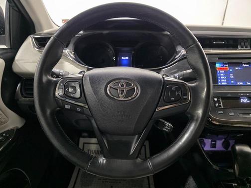 2014 Toyota Avalon XLE