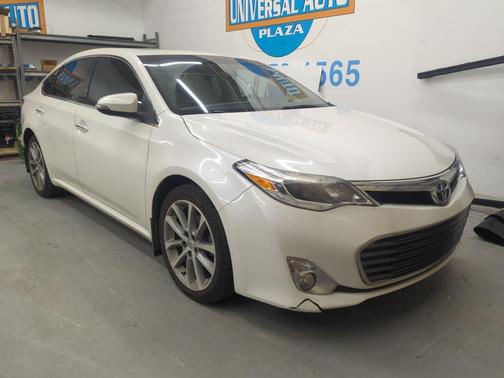 2014 Toyota Avalon XLE