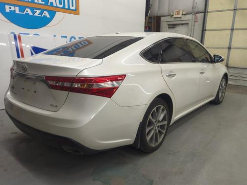 2014 Toyota Avalon XLE