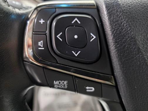 2014 Toyota Avalon XLE