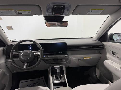 Abyss Black Pearl 2026 Hyundai KONA SEL Sport