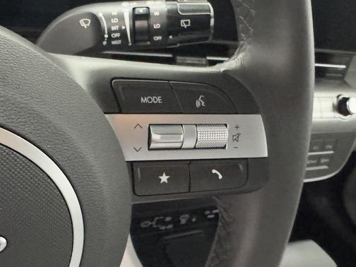 Abyss Black Pearl 2026 Hyundai KONA SEL Sport