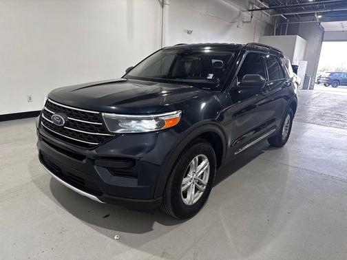 Blue Metallic 2023 Ford Explorer XLT