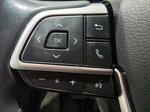 2022 Toyota Highlander Hybrid LE