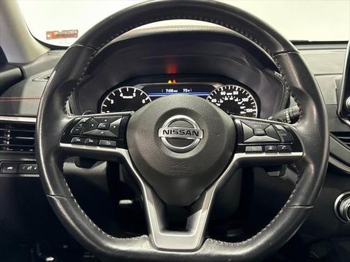 2021 Nissan Altima SR FWD
