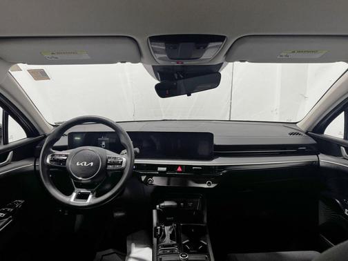 Aurora Black Pearl 2025 Kia K5 LXS