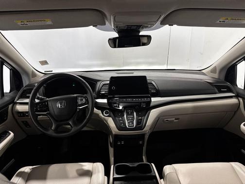 Sonic Gray Pearl 2025 Honda Odyssey EX-L