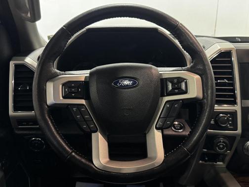 White Platinum Metallic Tri-Coat 2019 Ford F-150 Lariat