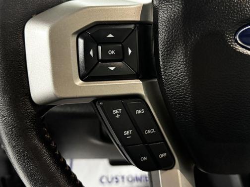 White Platinum Metallic Tri-Coat 2019 Ford F-150 Lariat