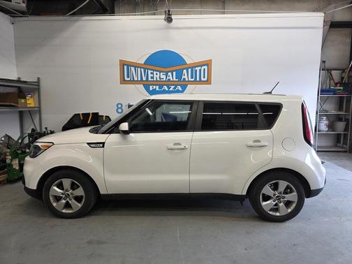 2017 Kia Soul Base