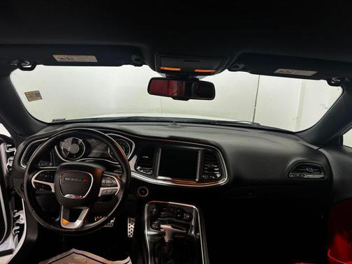 Bright White Clearcoat 2015 Dodge Challenger SXT Plus