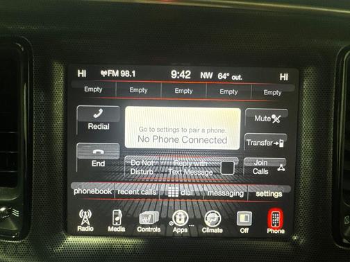 Bright White Clearcoat 2015 Dodge Challenger SXT Plus