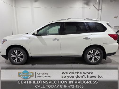2017 Nissan Pathfinder SL