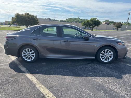 Gray 2024 Toyota Camry SE