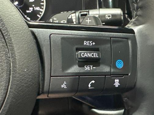 2022 Nissan Pathfinder SL 4WD