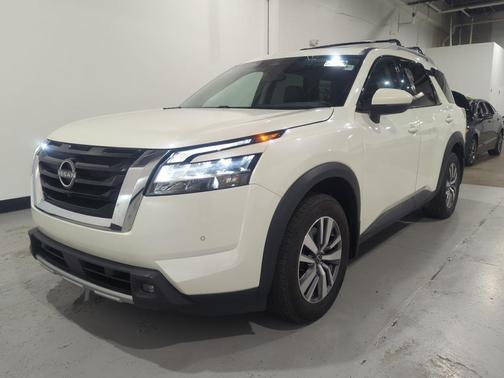 2022 Nissan Pathfinder SL 4WD