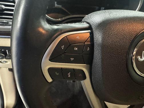 Granite Crystal Metallic Clearcoat 2018 Jeep Grand Cherokee Limited