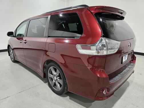 2017 Toyota Sienna SE Premium